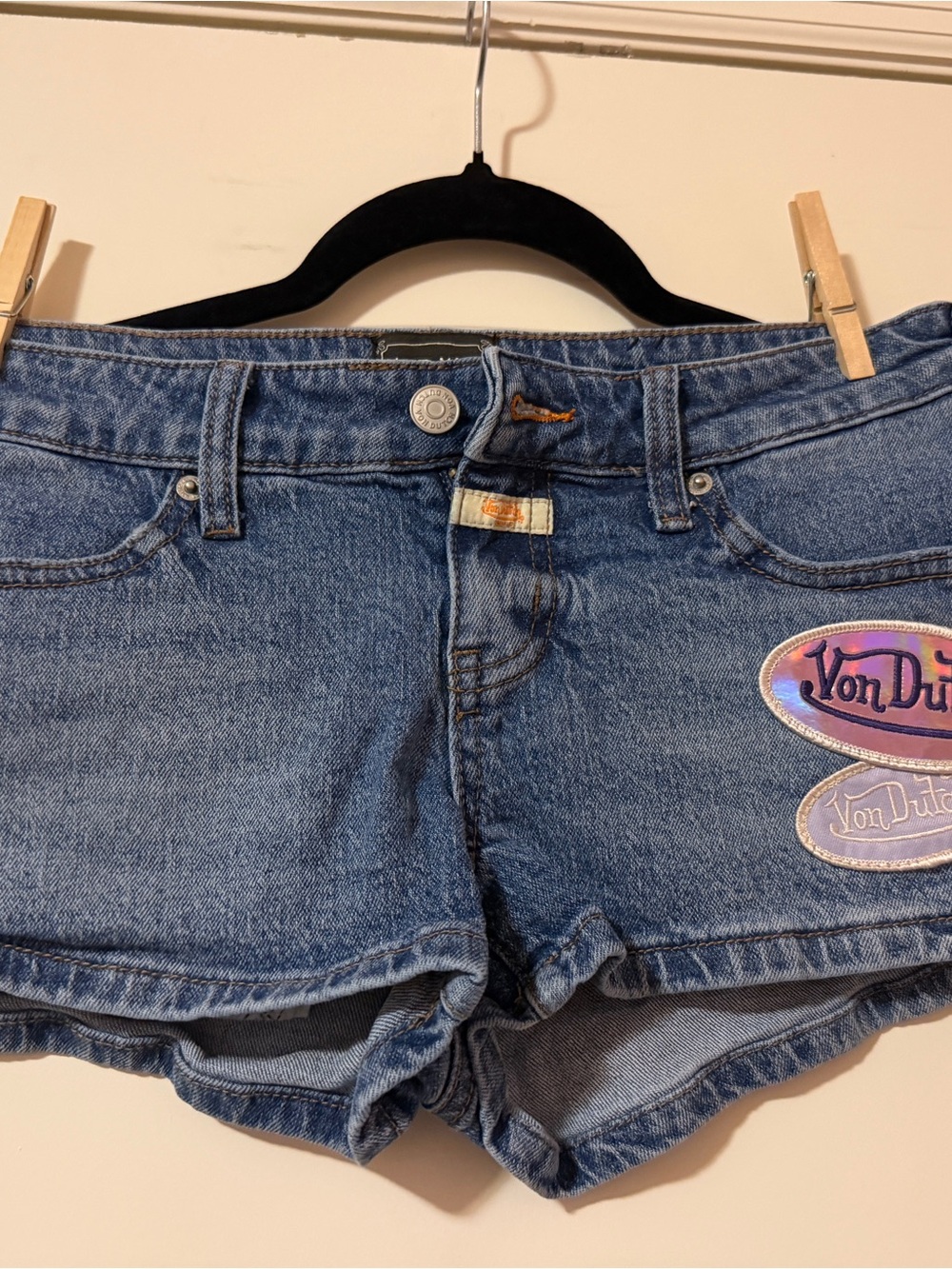 Von Dutch Blue Denim Low-Rise Short Shorts with Logo Patches 3